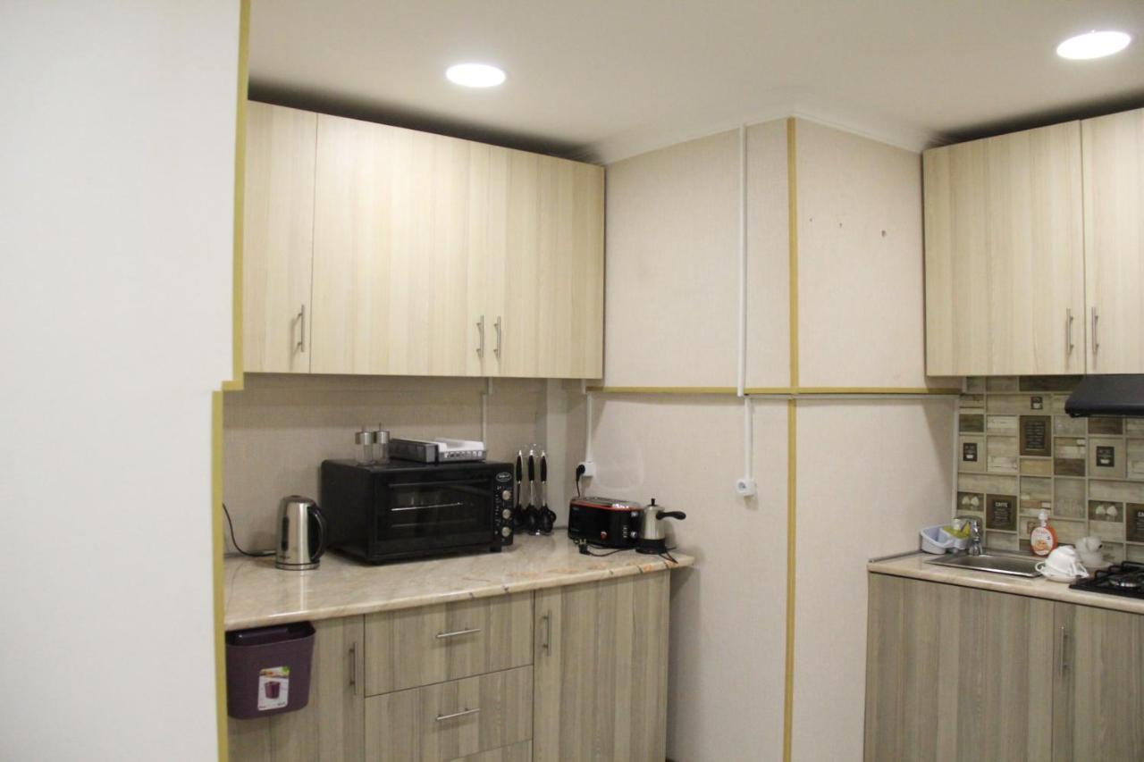 Blossom Hostel Updated ! Обновлено !!! City Center! Perfect Order!!! Snow-White Bed Linen!!! Идеальный Порядок!!! Белоснежное Постельное Белье!!! Центр Города !!! Тбилиси Экстерьер фото