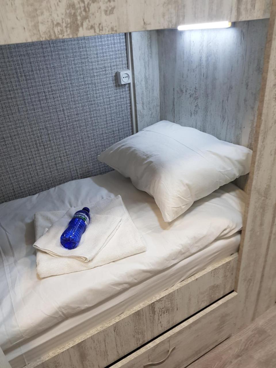 Blossom Hostel Updated ! Обновлено !!! City Center! Perfect Order!!! Snow-White Bed Linen!!! Идеальный Порядок!!! Белоснежное Постельное Белье!!! Центр Города !!! Тбилиси Экстерьер фото