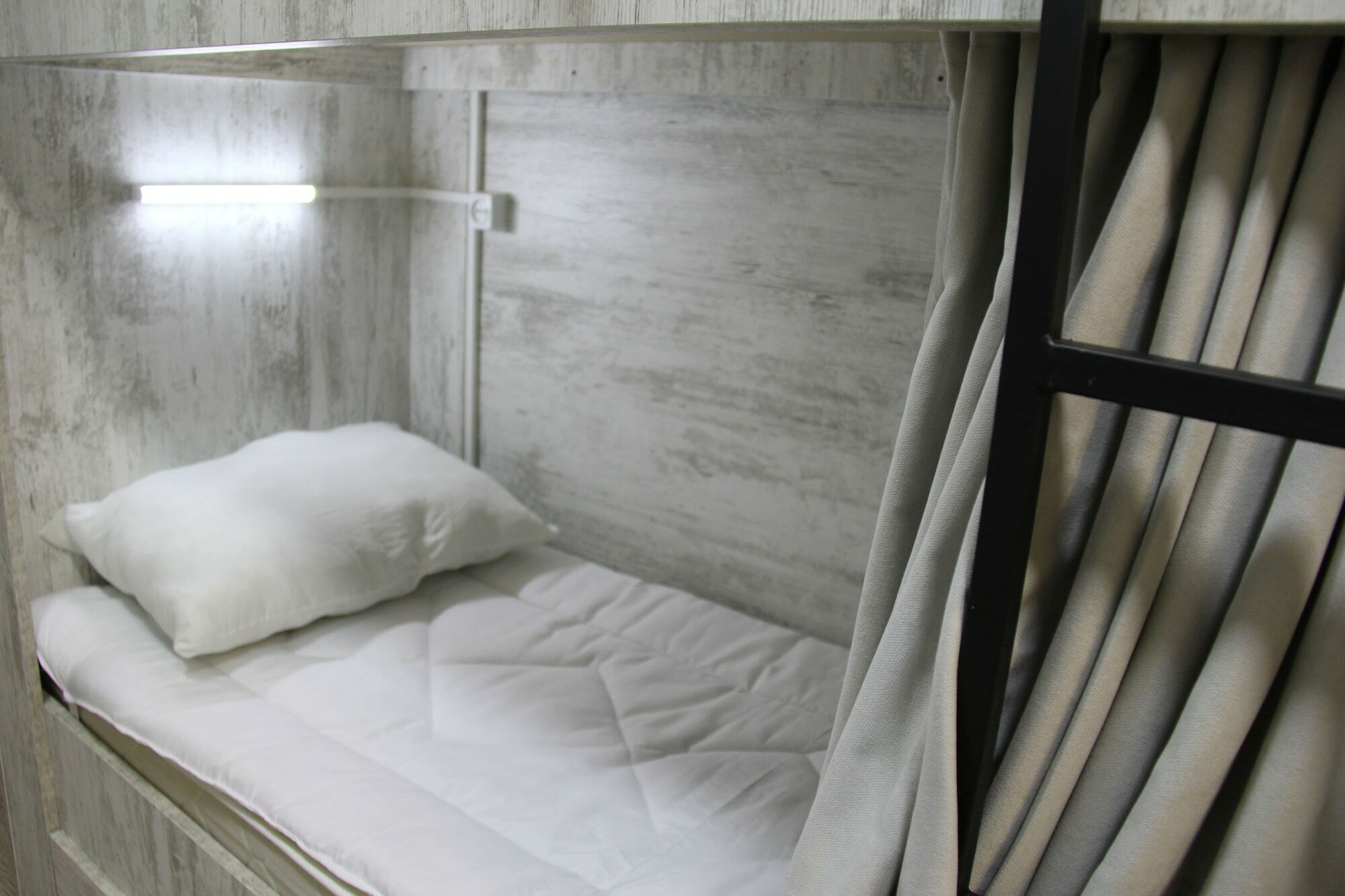 Blossom Hostel Updated ! Обновлено !!! City Center! Perfect Order!!! Snow-White Bed Linen!!! Идеальный Порядок!!! Белоснежное Постельное Белье!!! Центр Города !!! Тбилиси Экстерьер фото