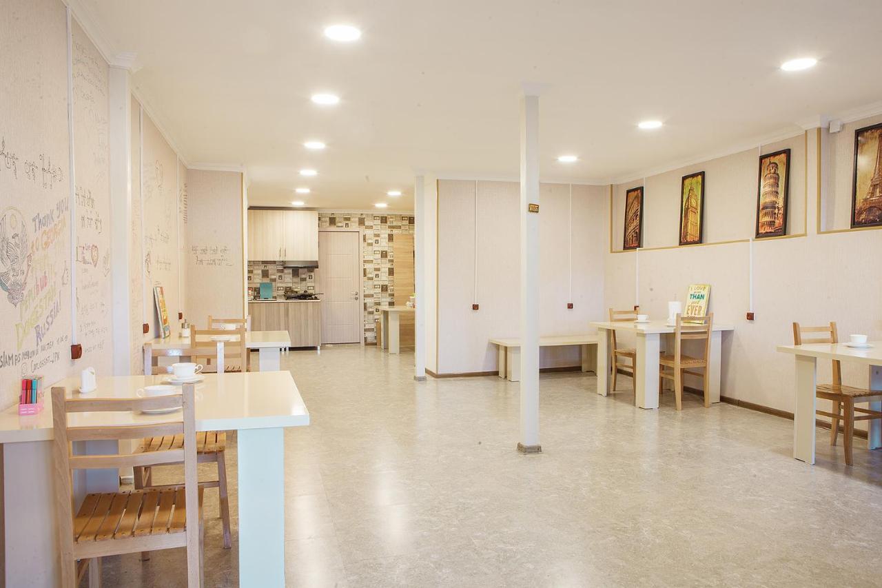 Blossom Hostel Updated ! Обновлено !!! City Center! Perfect Order!!! Snow-White Bed Linen!!! Идеальный Порядок!!! Белоснежное Постельное Белье!!! Центр Города !!! Тбилиси Экстерьер фото